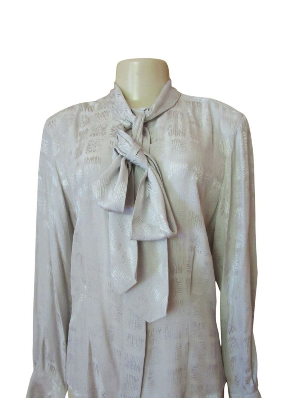 Vintage Christian Dior Gray Silk Blouse With Attached Bow Tie Size 10 - Picture 2 of 8